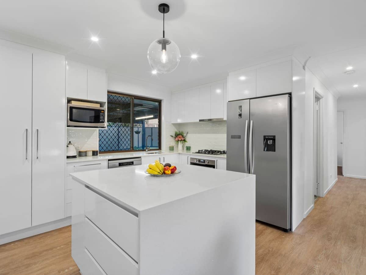 1 Iona Court, Edens Landing - Thumbnail 4