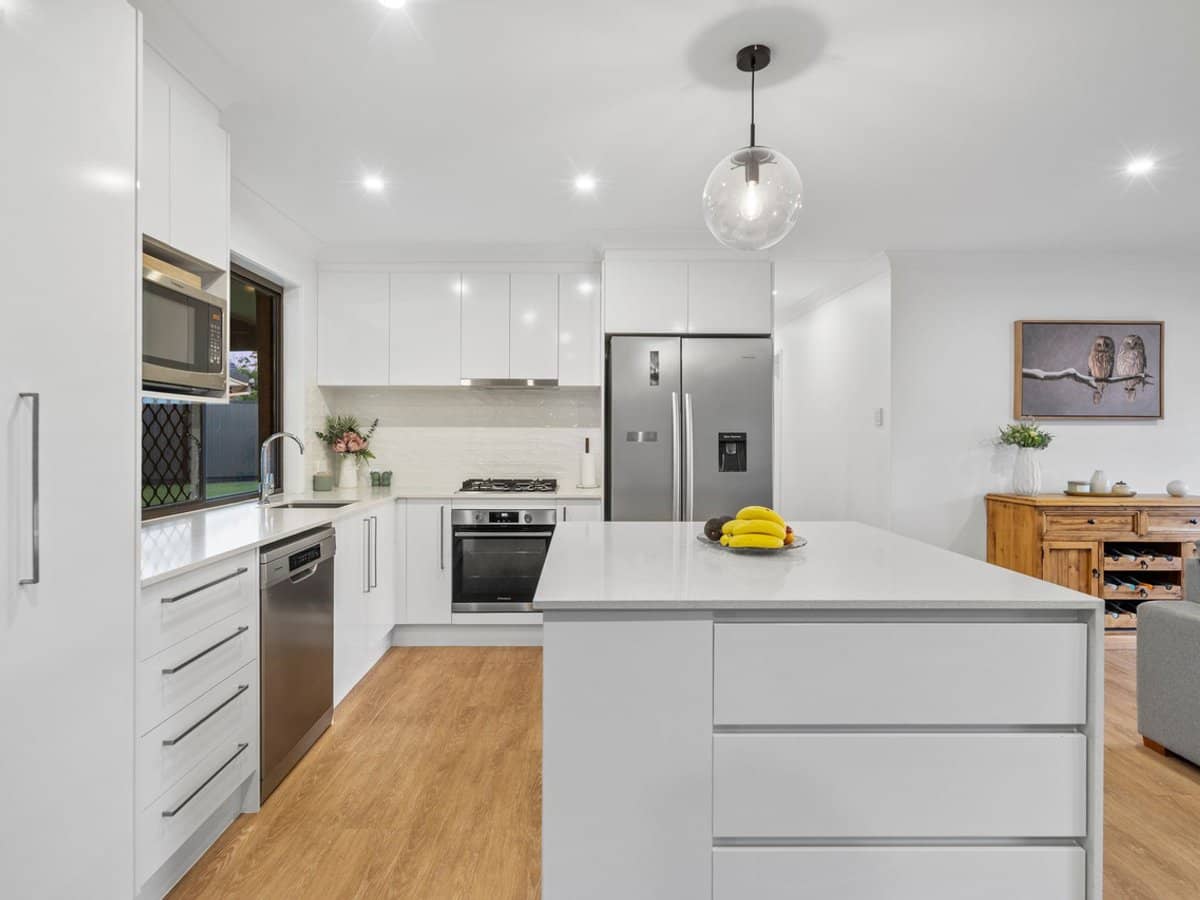 1 Iona Court, Edens Landing - Thumbnail 5