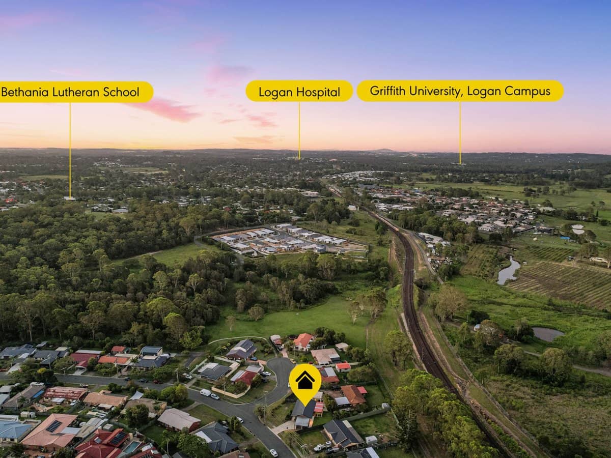 1 Iona Court, Edens Landing - Thumbnail 17