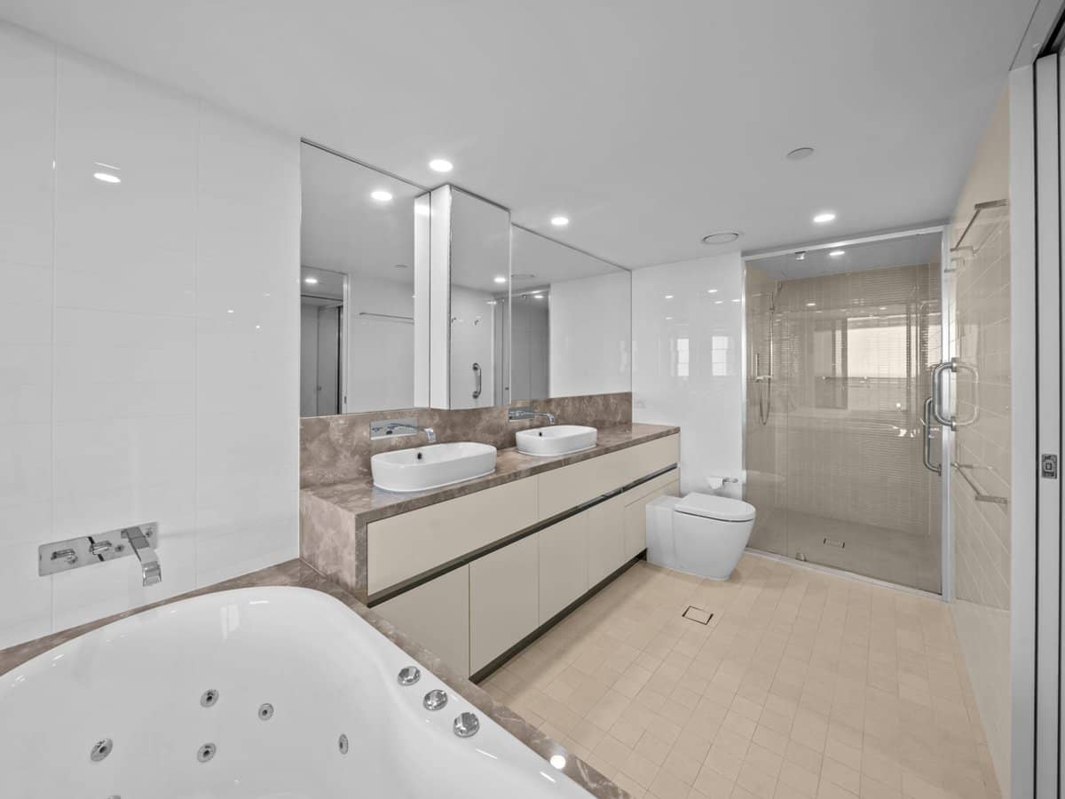 4 The Esplanade, Surfers Paradise - Thumbnail 17