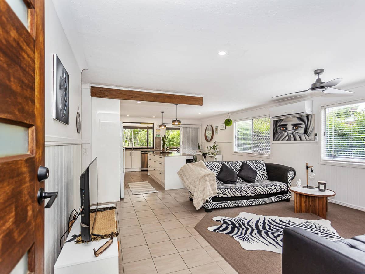 12 Regency Place, MUDGEERABA - Thumbnail 8