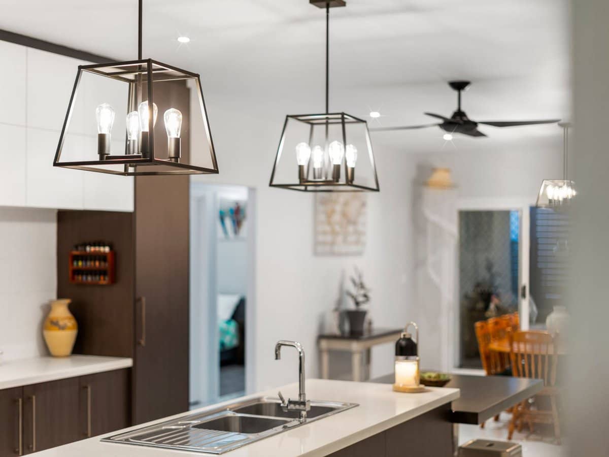 3 Paisley Court, MOUNT WARREN PARK - Thumbnail 3