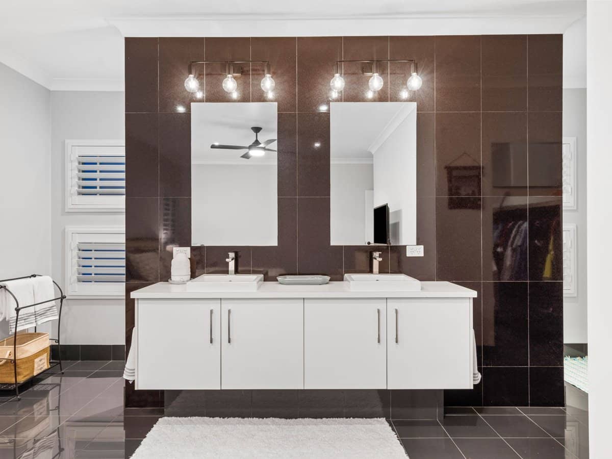 3 Paisley Court, MOUNT WARREN PARK - Thumbnail 11