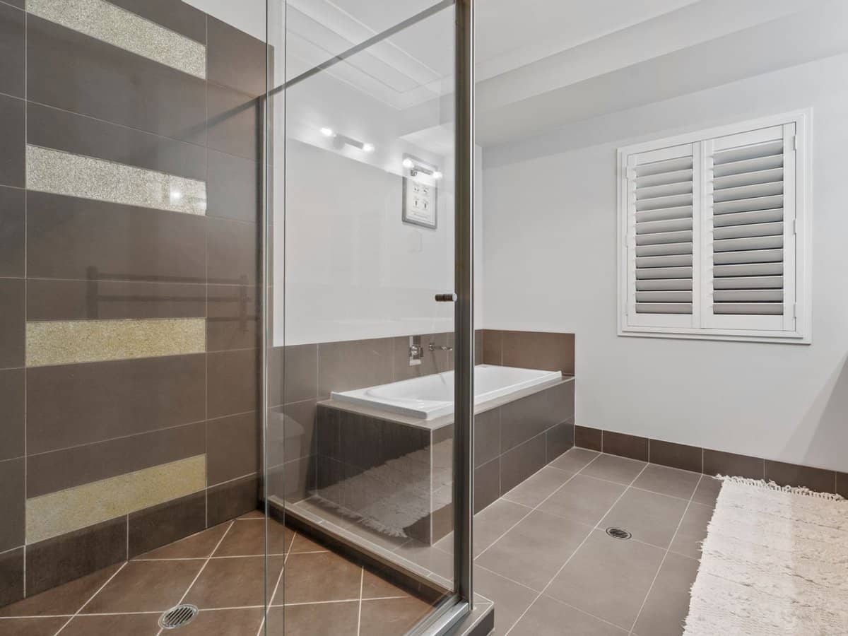 3 Paisley Court, MOUNT WARREN PARK - Thumbnail 15