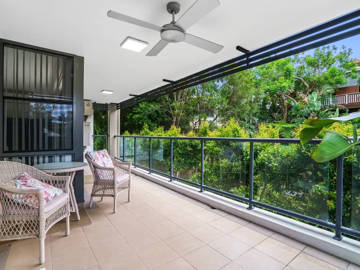 66 Mclean Street, COOLANGATTA - Thumbnail 1