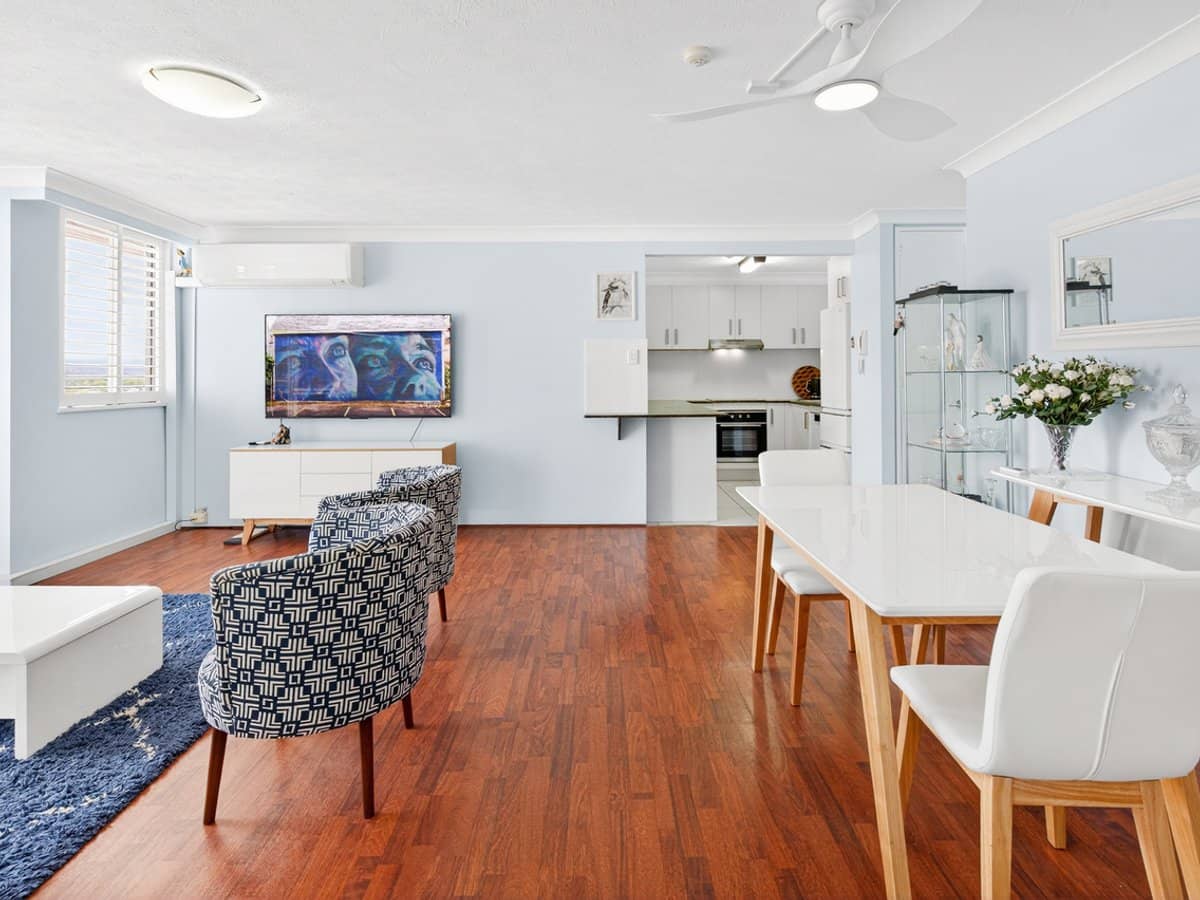 50 Old Burleigh Road, SURFERS PARADISE - Thumbnail 2