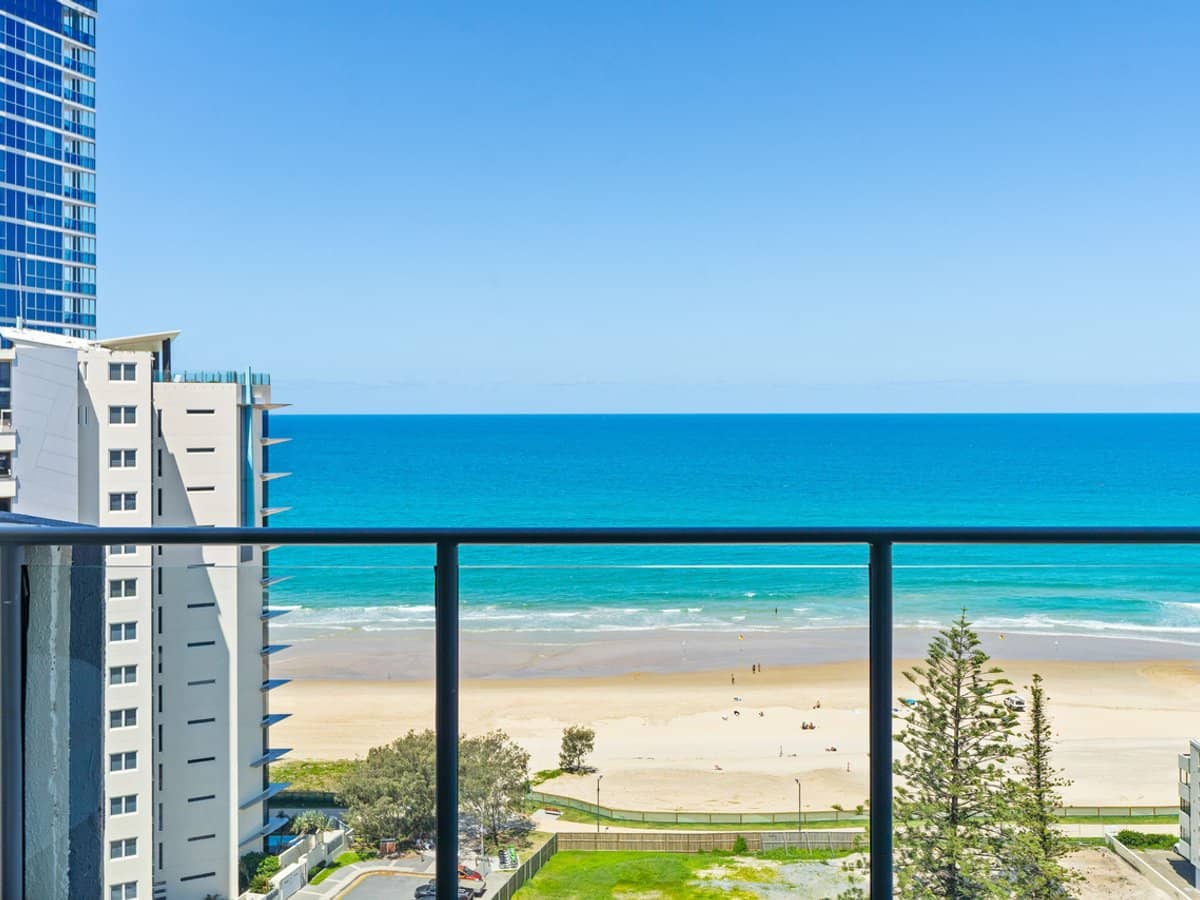 12 Enderley Avenue, Surfers Paradise - Thumbnail 2