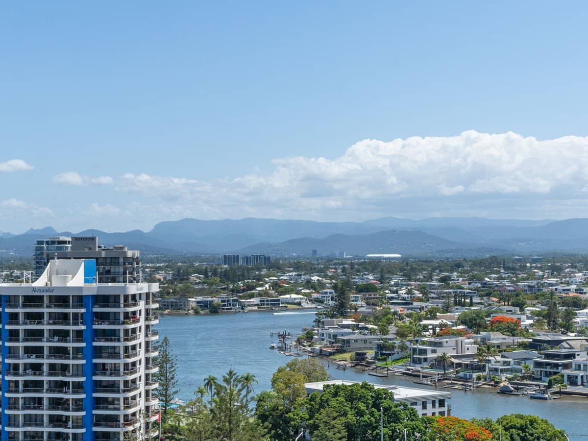 12 Enderley Avenue, Surfers Paradise - Thumbnail 13