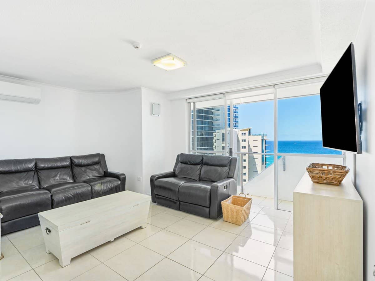12 Enderley Avenue, Surfers Paradise - Thumbnail 17