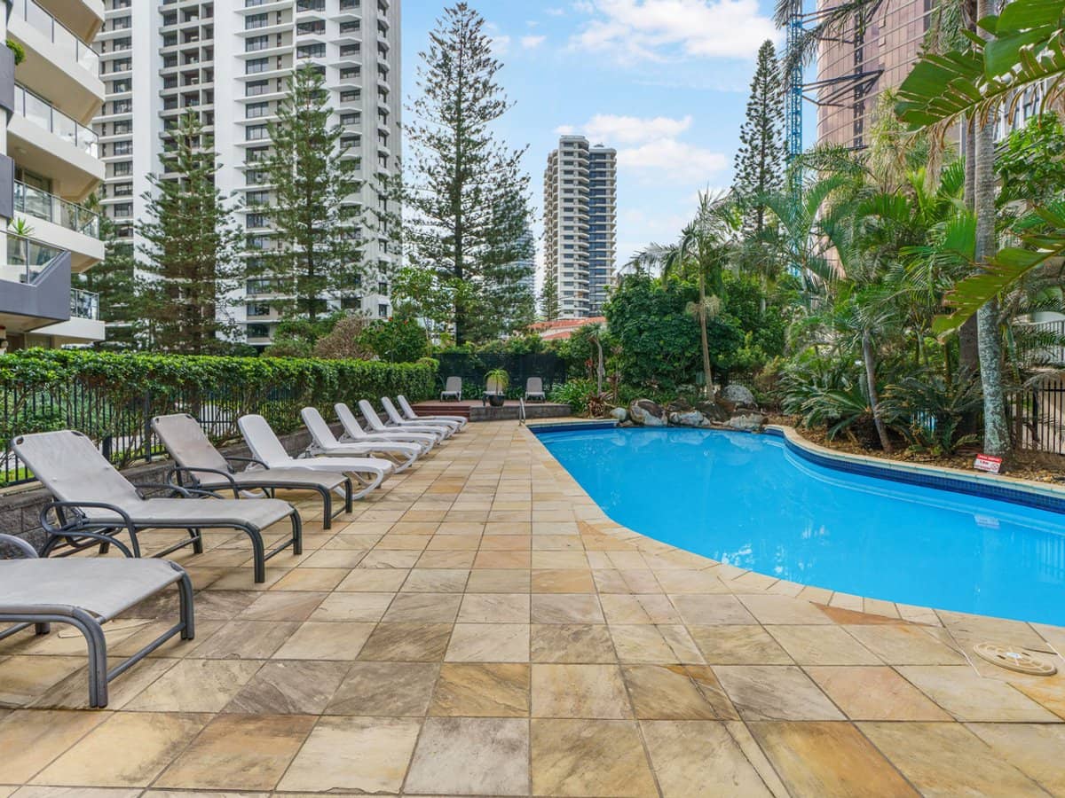 12 Enderley Avenue, Surfers Paradise - Thumbnail 23