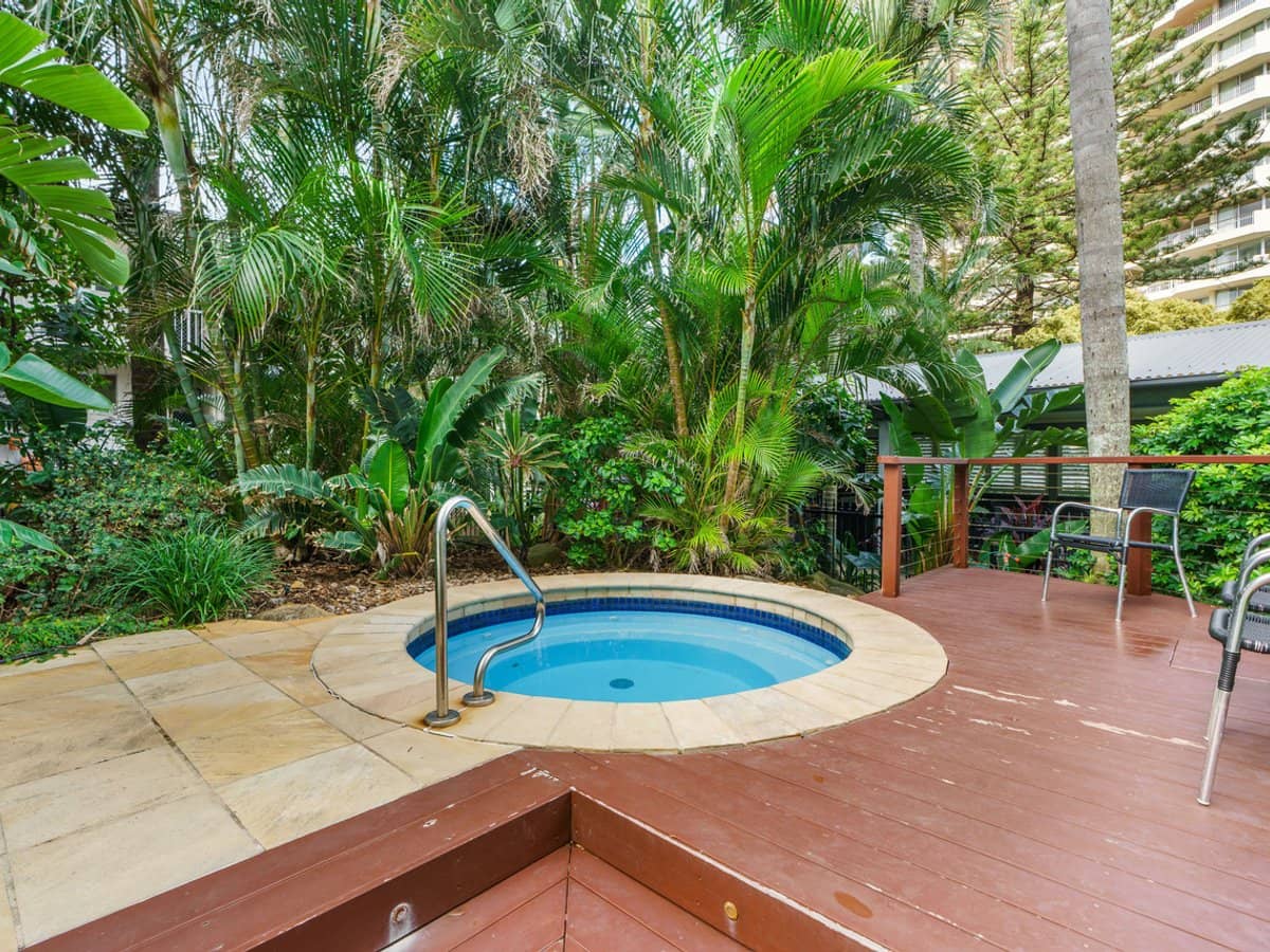 12 Enderley Avenue, Surfers Paradise - Thumbnail 24