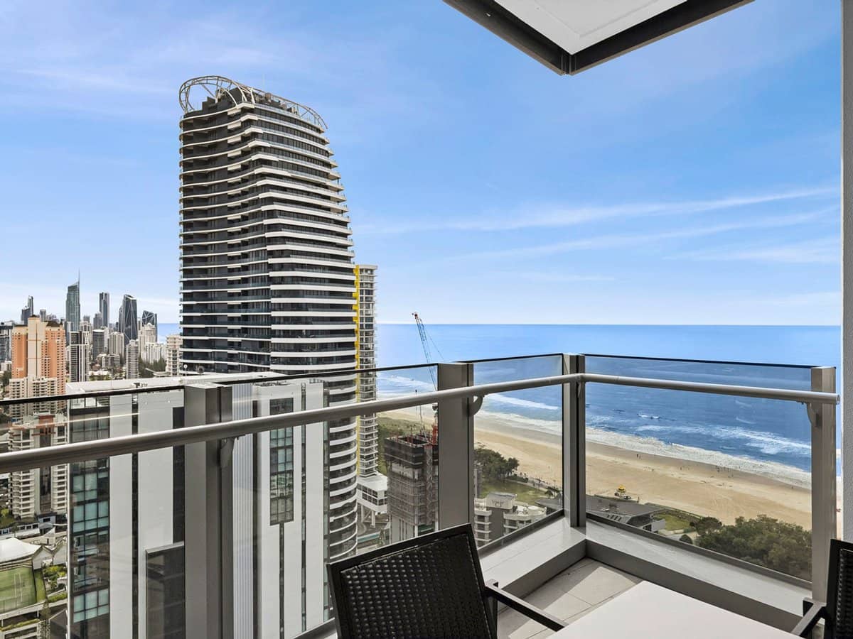 12 Philip Avenue, Broadbeach - Thumbnail 2