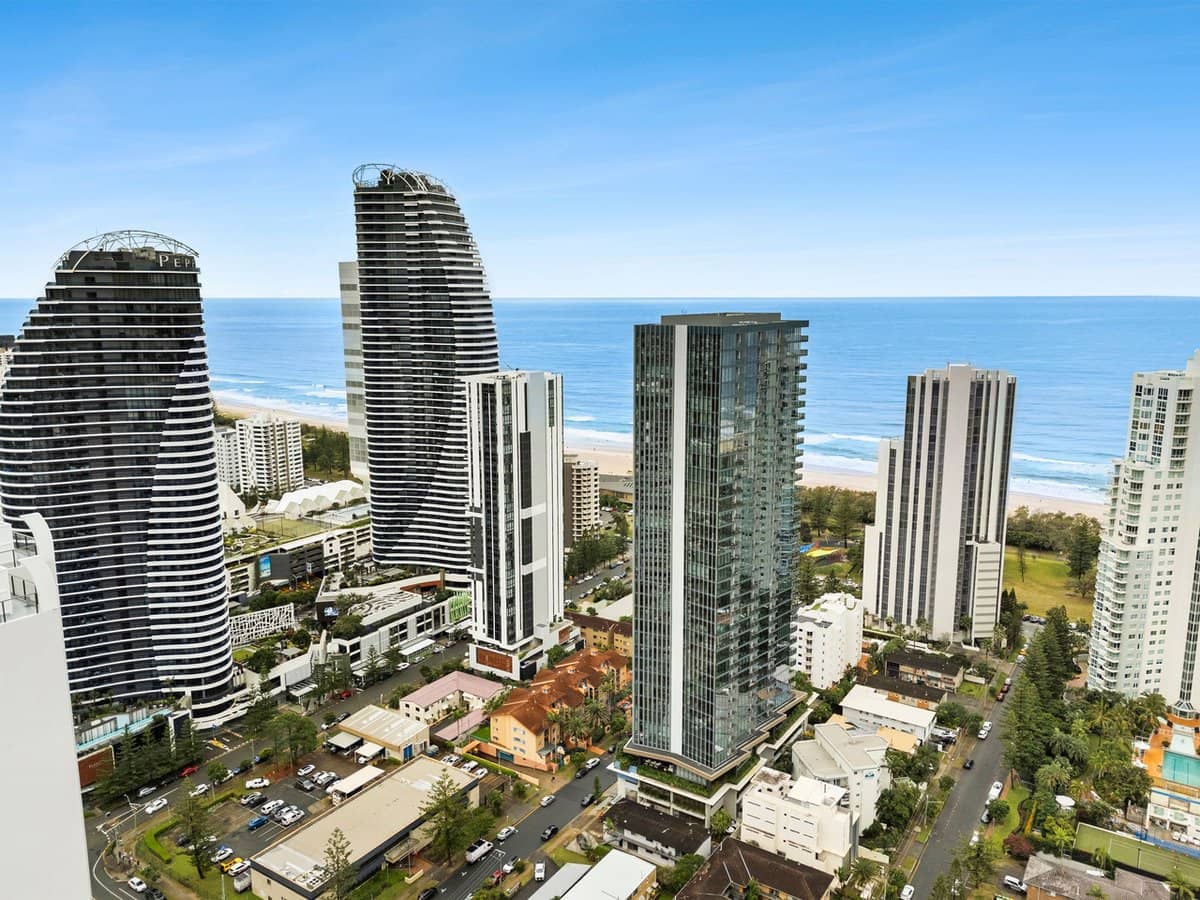 12 Philip Avenue, Broadbeach - Thumbnail 9