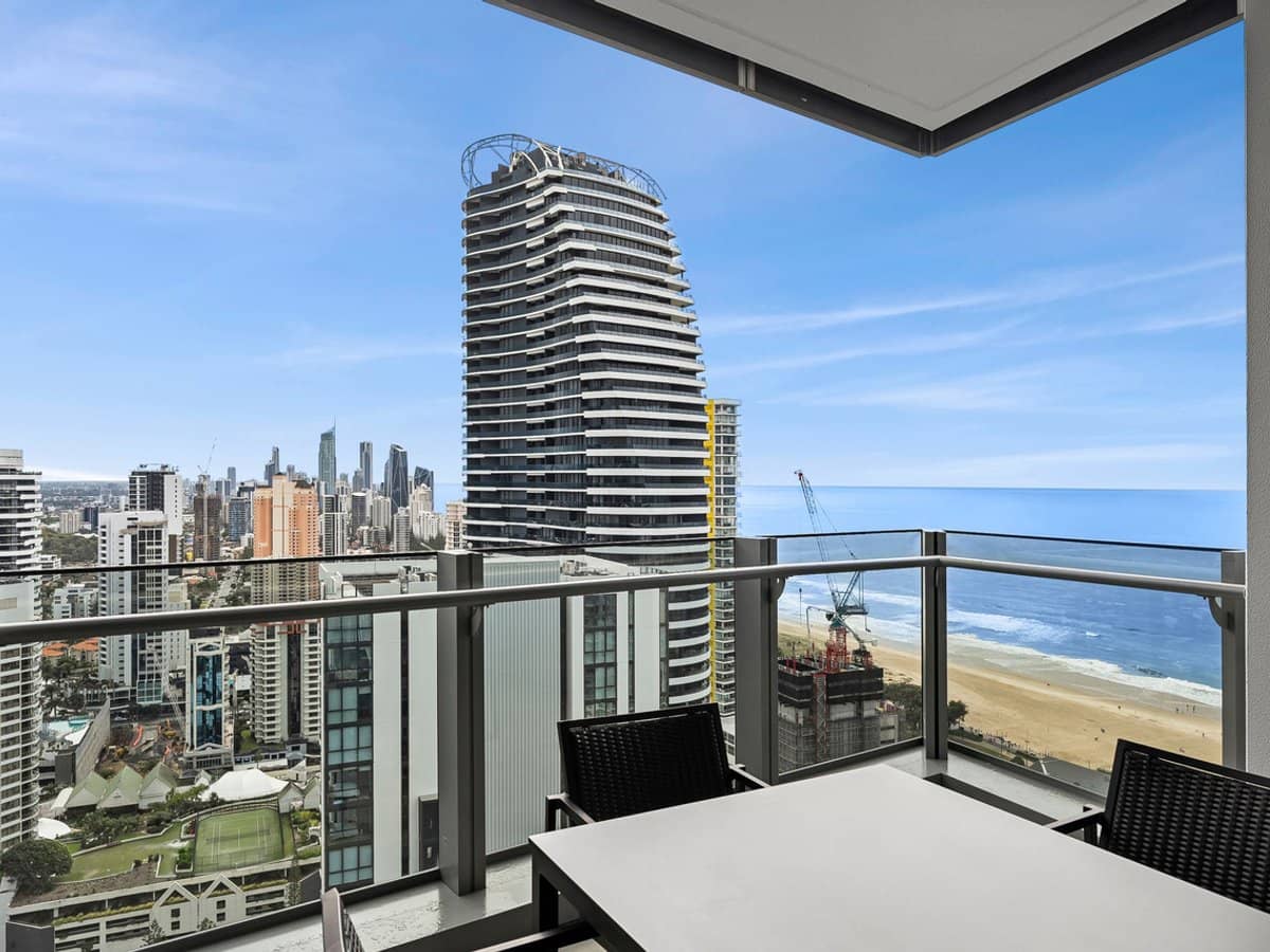 12 Philip Avenue, Broadbeach - Thumbnail 11