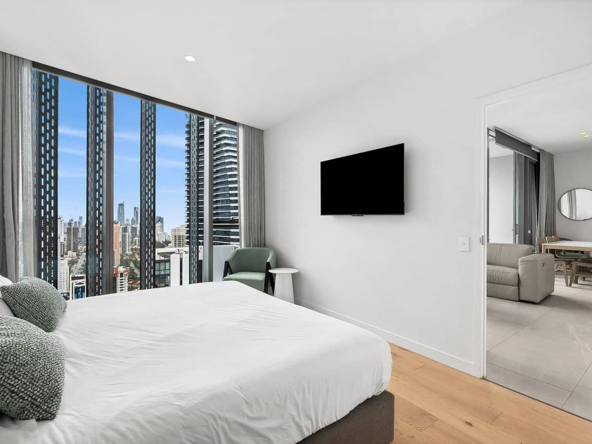 12 Philip Avenue, Broadbeach - Thumbnail 16