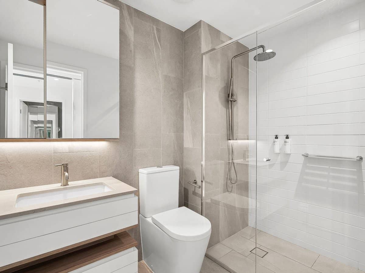 12 Philip Avenue, Broadbeach - Thumbnail 17