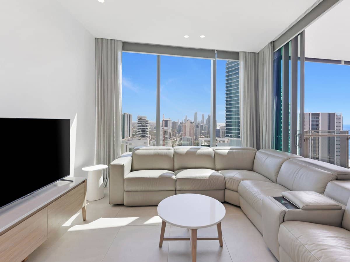 12 Philip Avenue, Broadbeach - Thumbnail 4