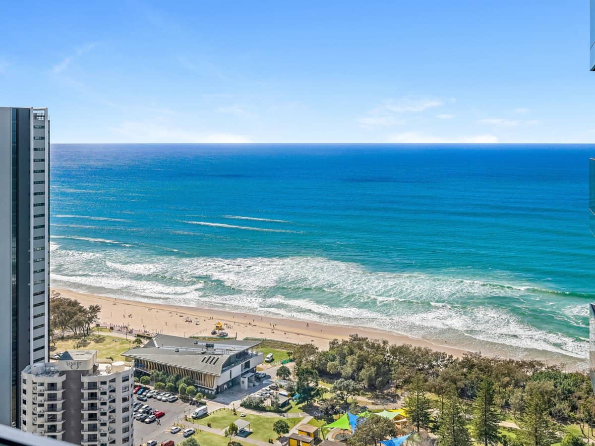12 Philip Avenue, Broadbeach - Thumbnail 5