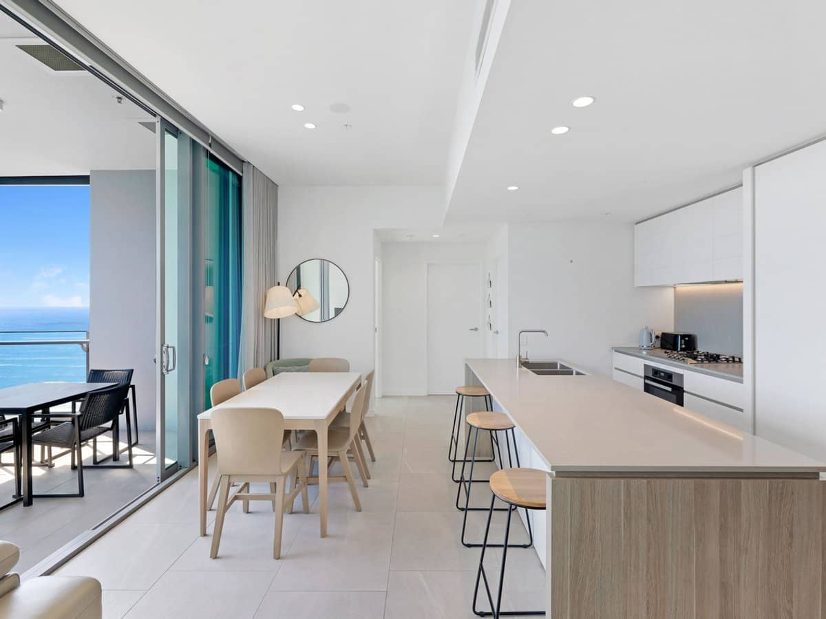 12 Philip Avenue, Broadbeach - Thumbnail 7