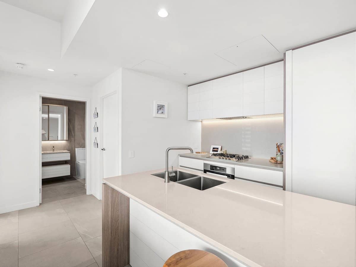 12 Philip Avenue, Broadbeach - Thumbnail 12