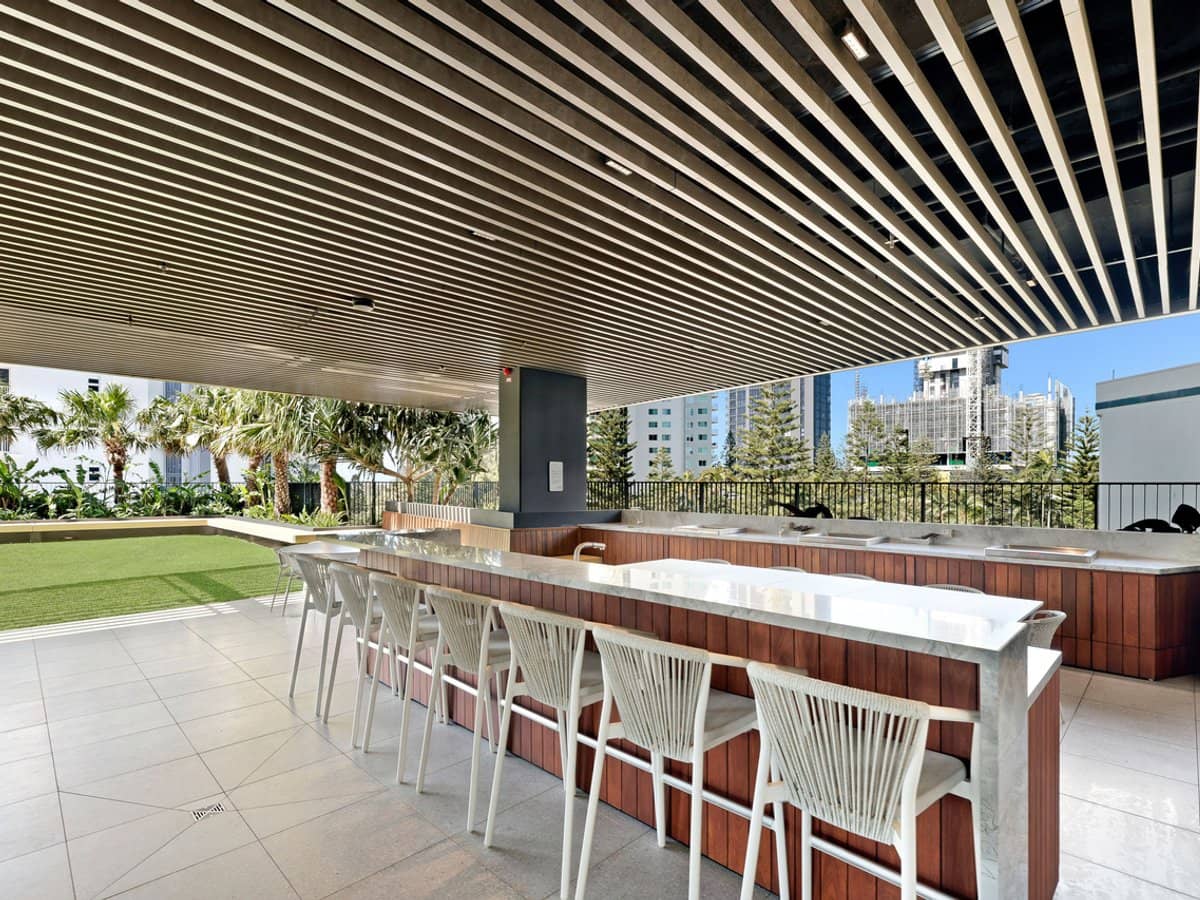 12 Philip Avenue, Broadbeach - Thumbnail 22