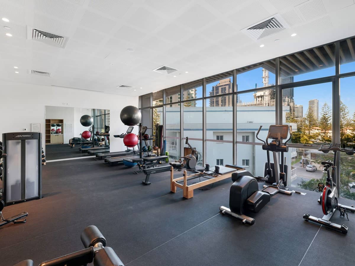 12 Philip Avenue, Broadbeach - Thumbnail 26