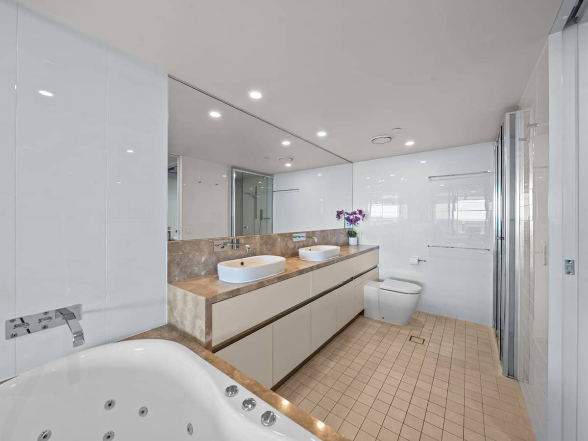 4 The Esplanade, Surfers Paradise - Thumbnail 19