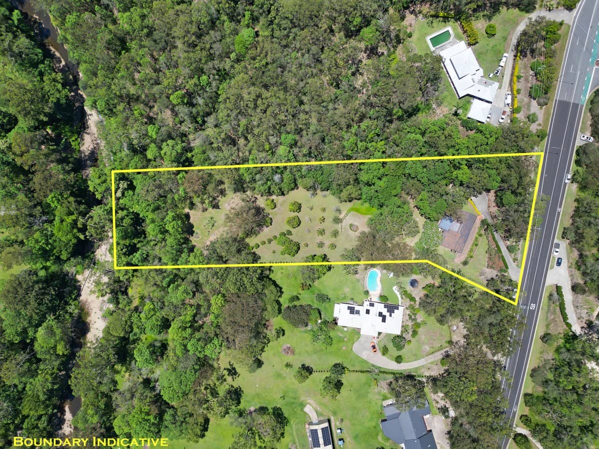 77 Bonogin Road, MUDGEERABA - Thumbnail 1