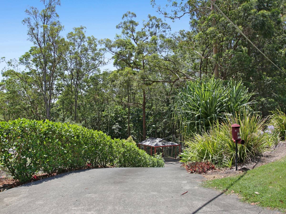 77 Bonogin Road, MUDGEERABA - Thumbnail 2