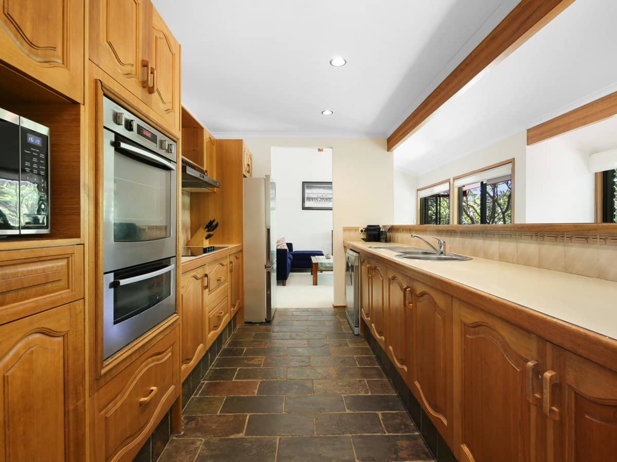 77 Bonogin Road, MUDGEERABA - Thumbnail 9