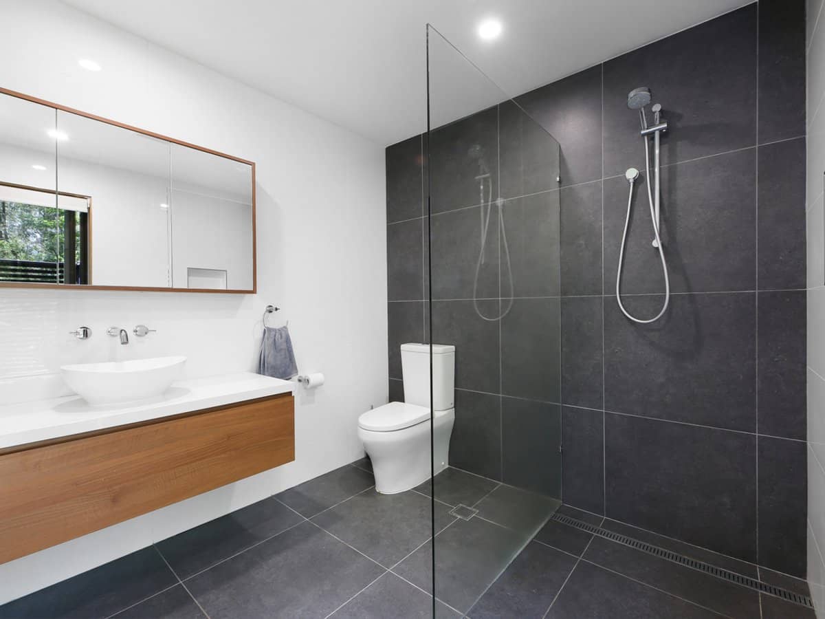 77 Bonogin Road, MUDGEERABA - Thumbnail 15