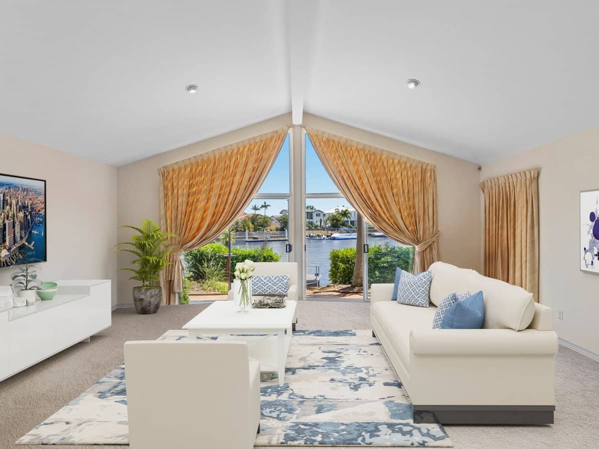 3 The Yardarm, Runaway Bay - Thumbnail 5