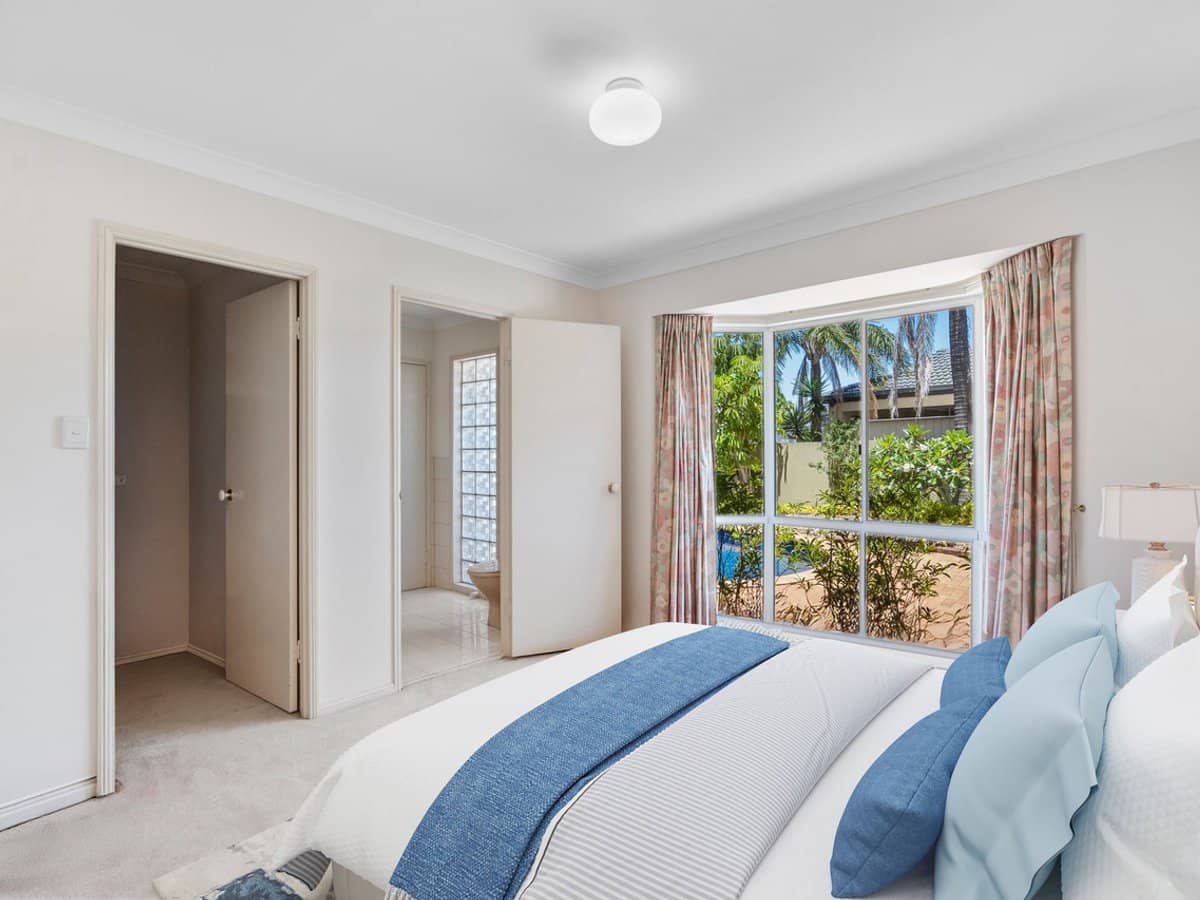 3 The Yardarm, Runaway Bay - Thumbnail 11