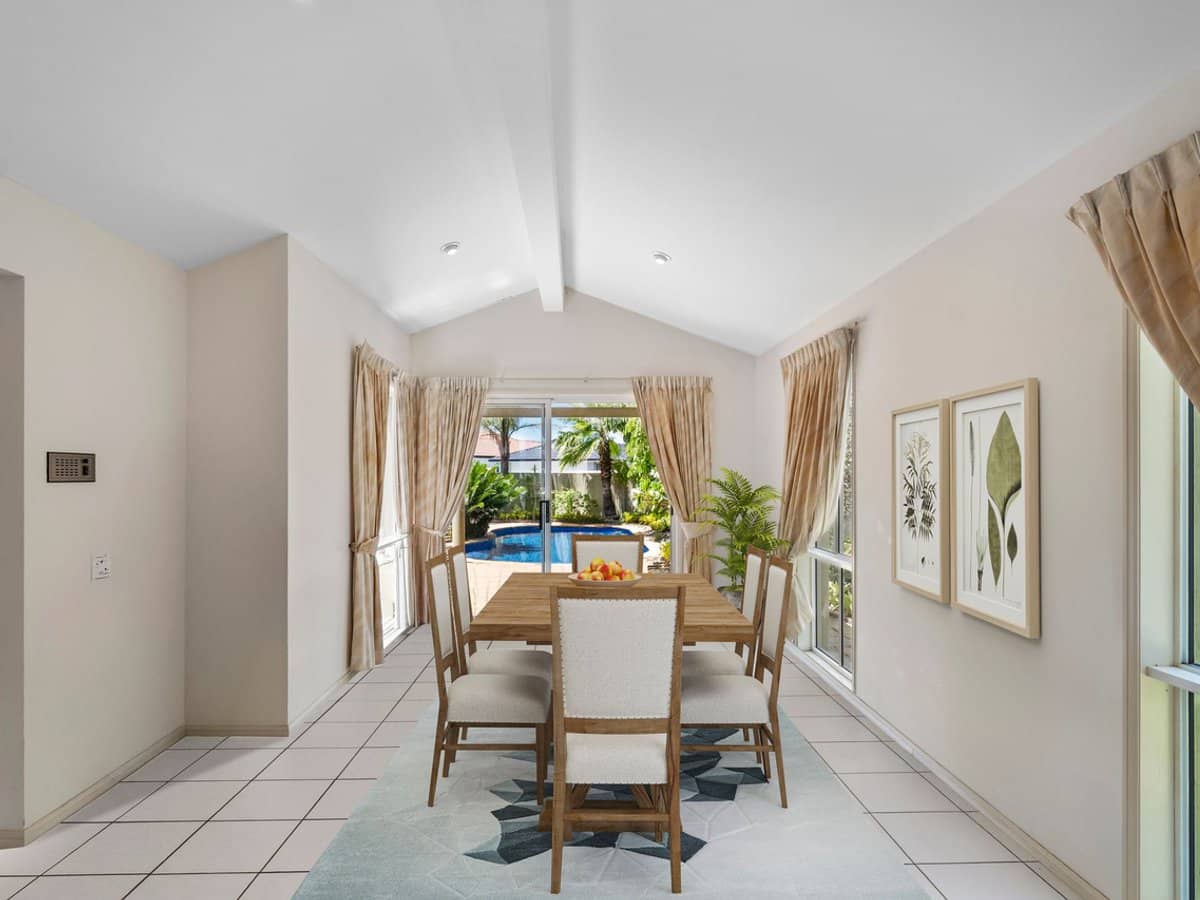 3 The Yardarm, Runaway Bay - Thumbnail 13