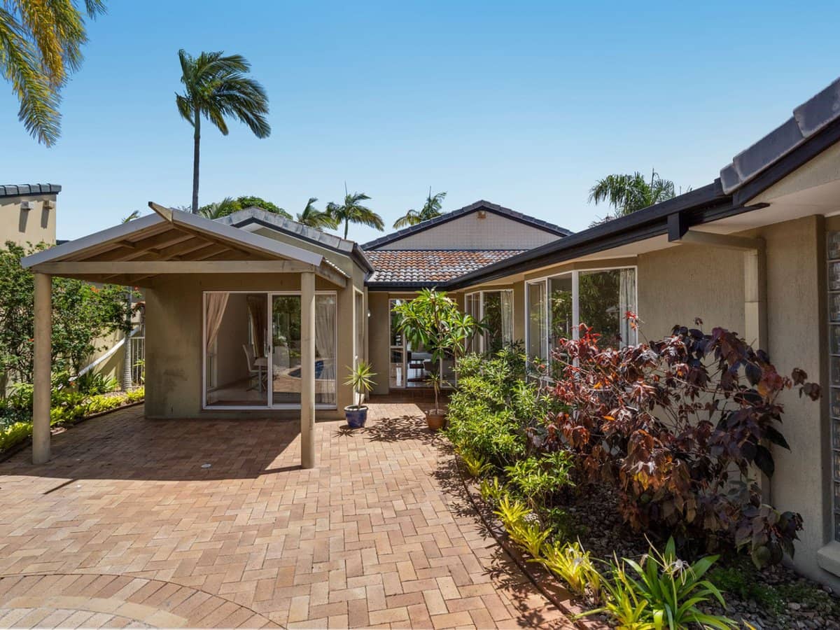 3 The Yardarm, Runaway Bay - Thumbnail 15