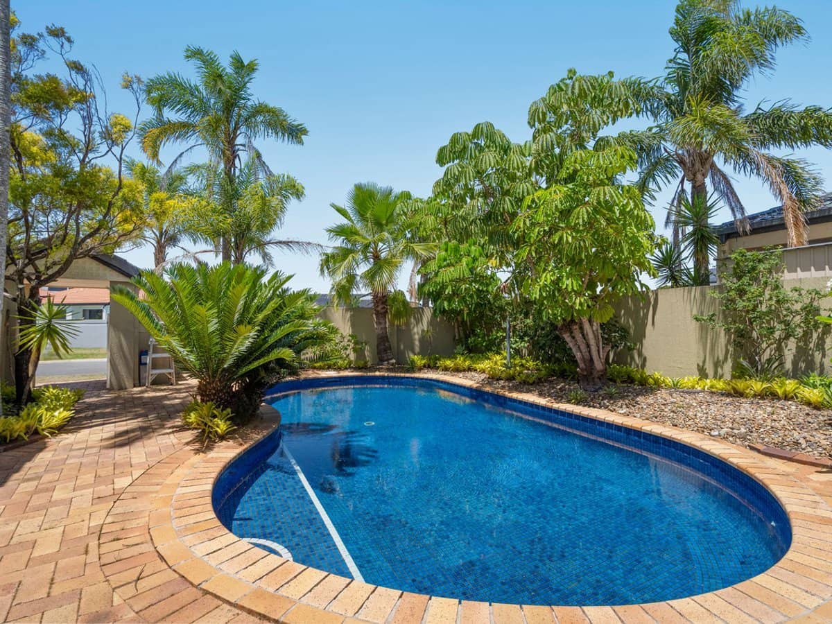 3 The Yardarm, Runaway Bay - Thumbnail 16