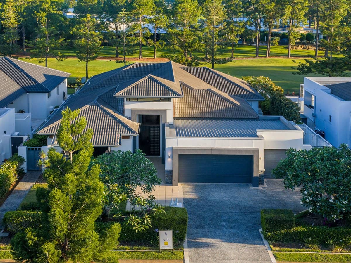 2208 The Parkway, Sanctuary Cove - Thumbnail 1