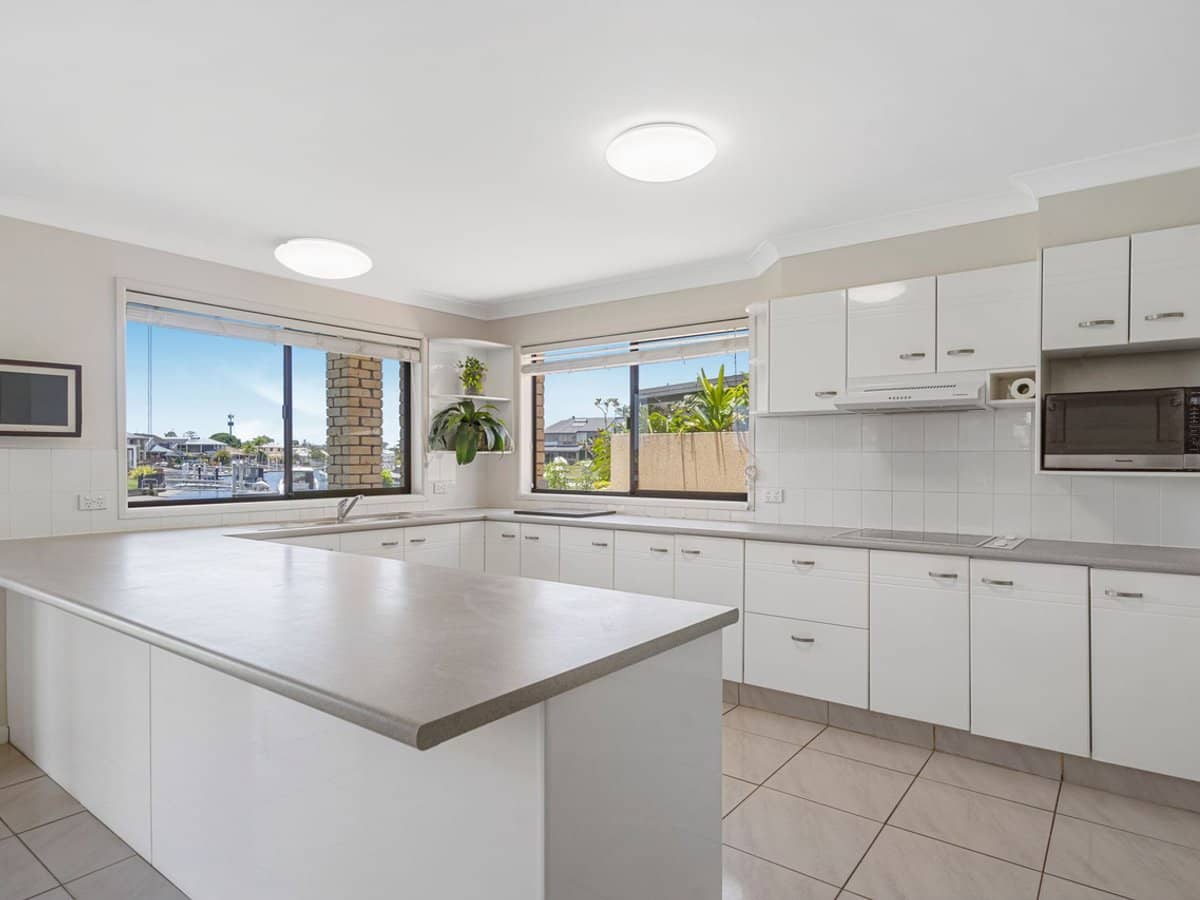 69 Tradewinds Avenue, Paradise Point - Thumbnail 15