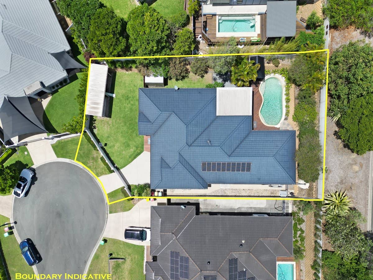 17 Possumwood Place, REEDY CREEK - Thumbnail 2