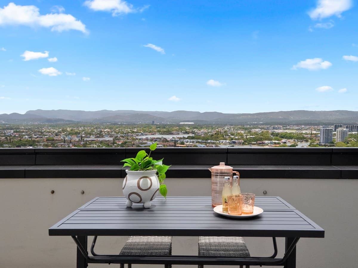 22 Surf Parade, Broadbeach - Thumbnail 14