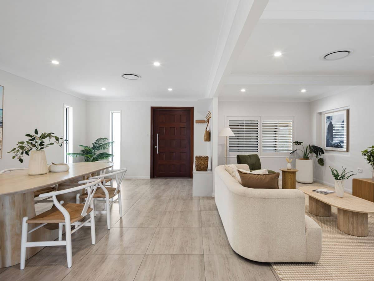 27 Warrina Crescent, Burleigh Waters - Thumbnail 5