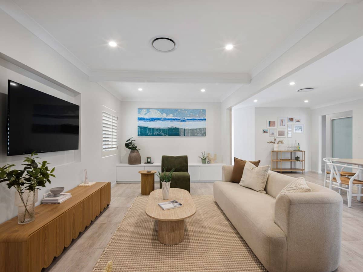 27 Warrina Crescent, Burleigh Waters - Thumbnail 7