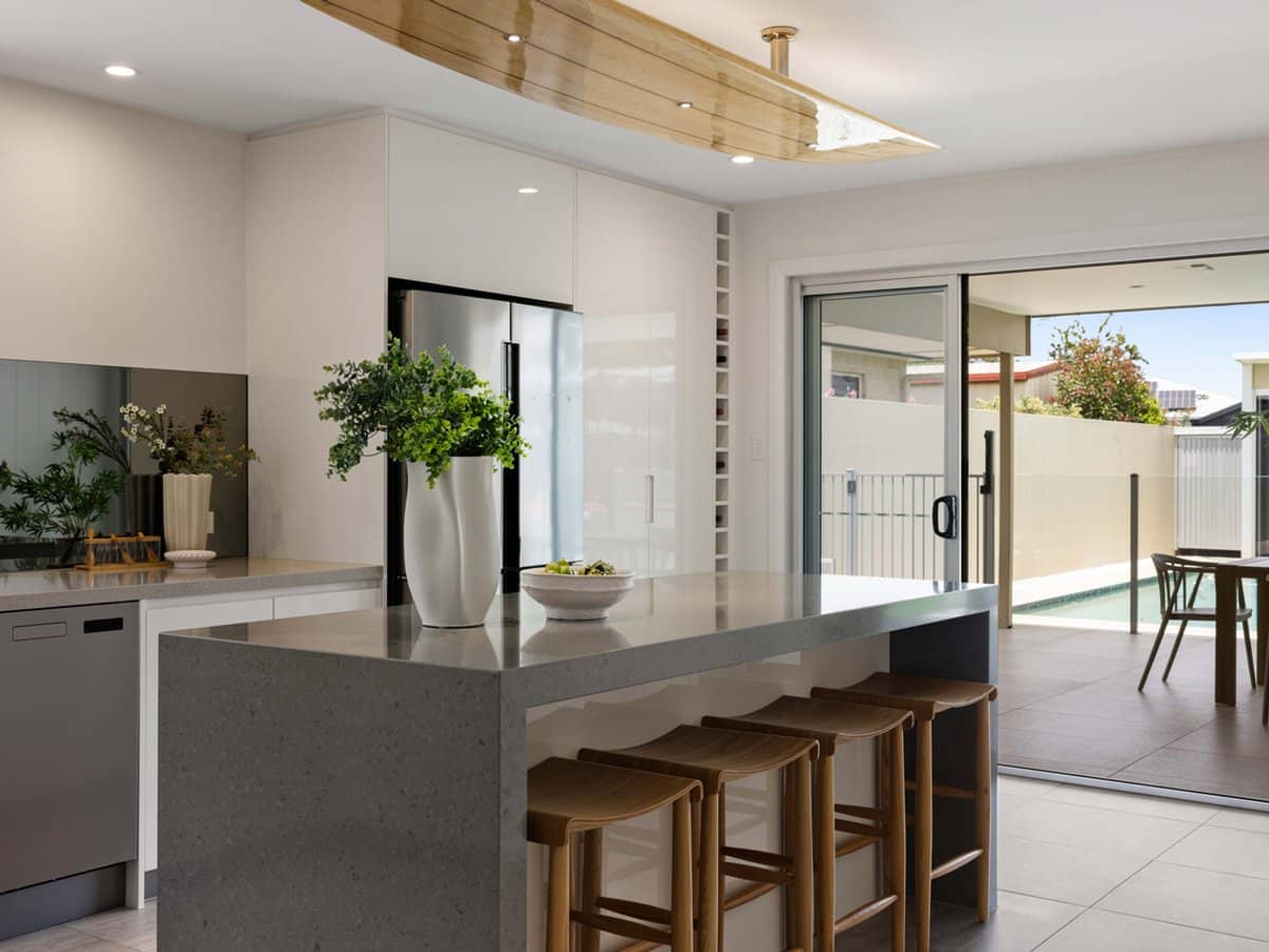 27 Warrina Crescent, Burleigh Waters - Thumbnail 12