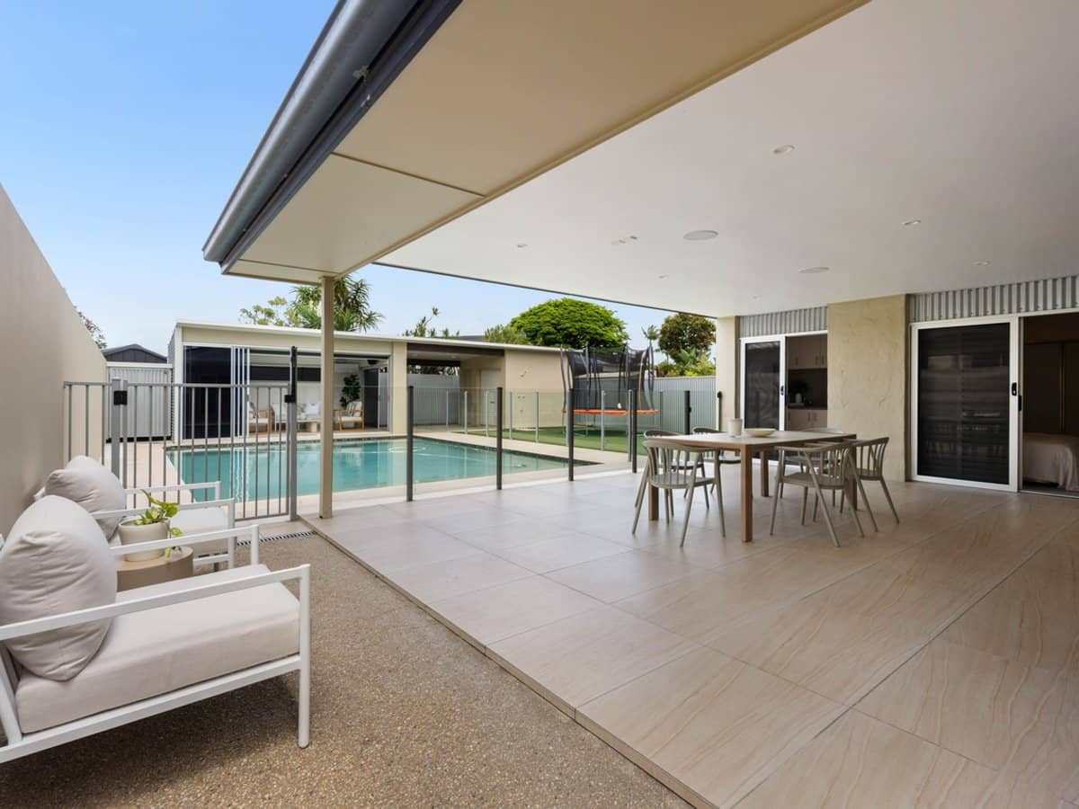 27 Warrina Crescent, Burleigh Waters - Thumbnail 20