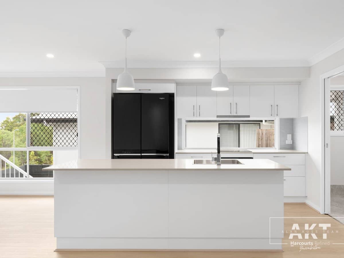 31 Horseshoe Circuit, YARRABILBA - Thumbnail 4