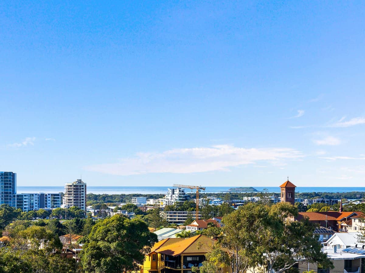 4 Miles Street, COOLANGATTA - Thumbnail 14