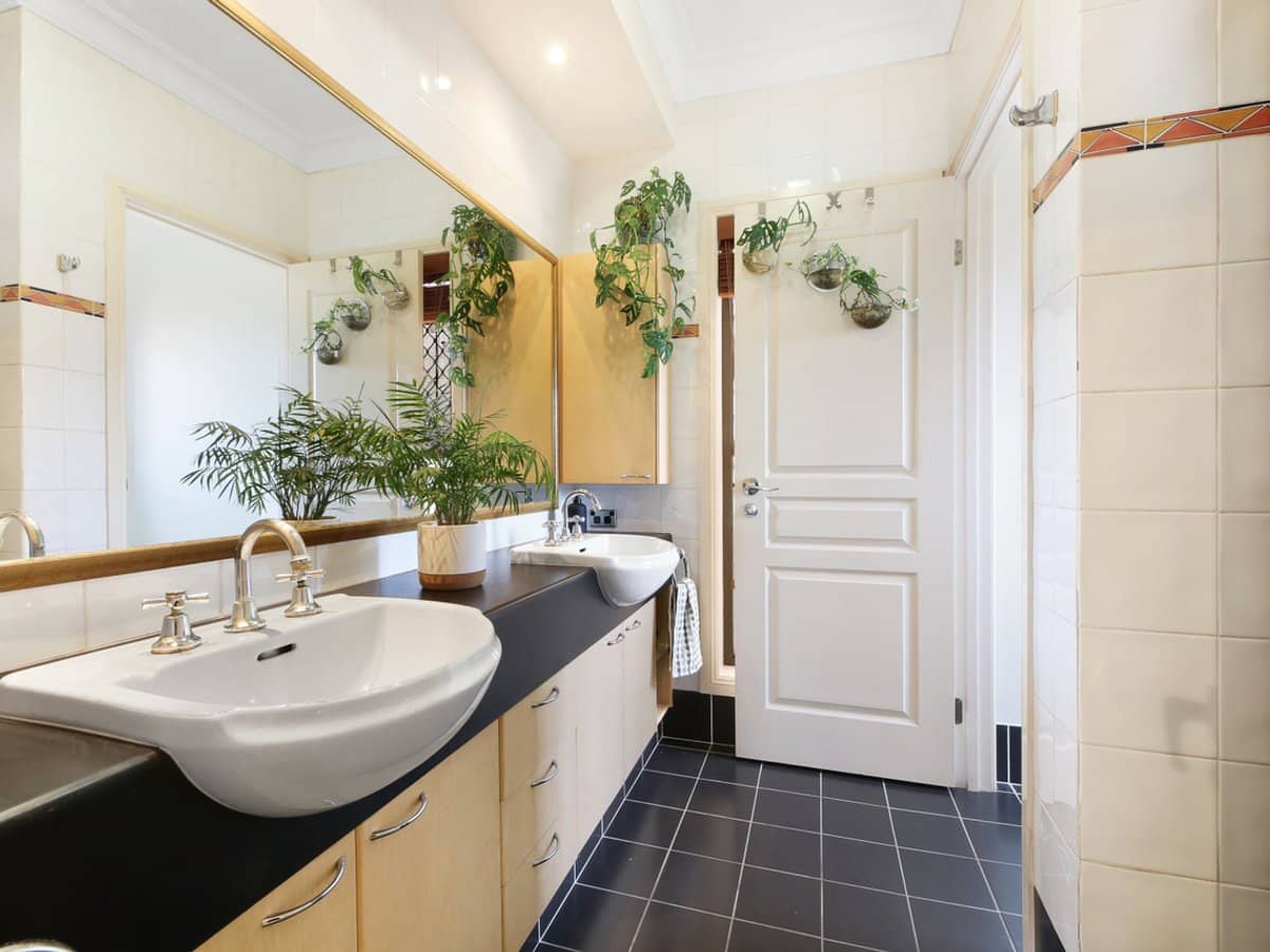 20 Federal Place, ROBINA - Thumbnail 9