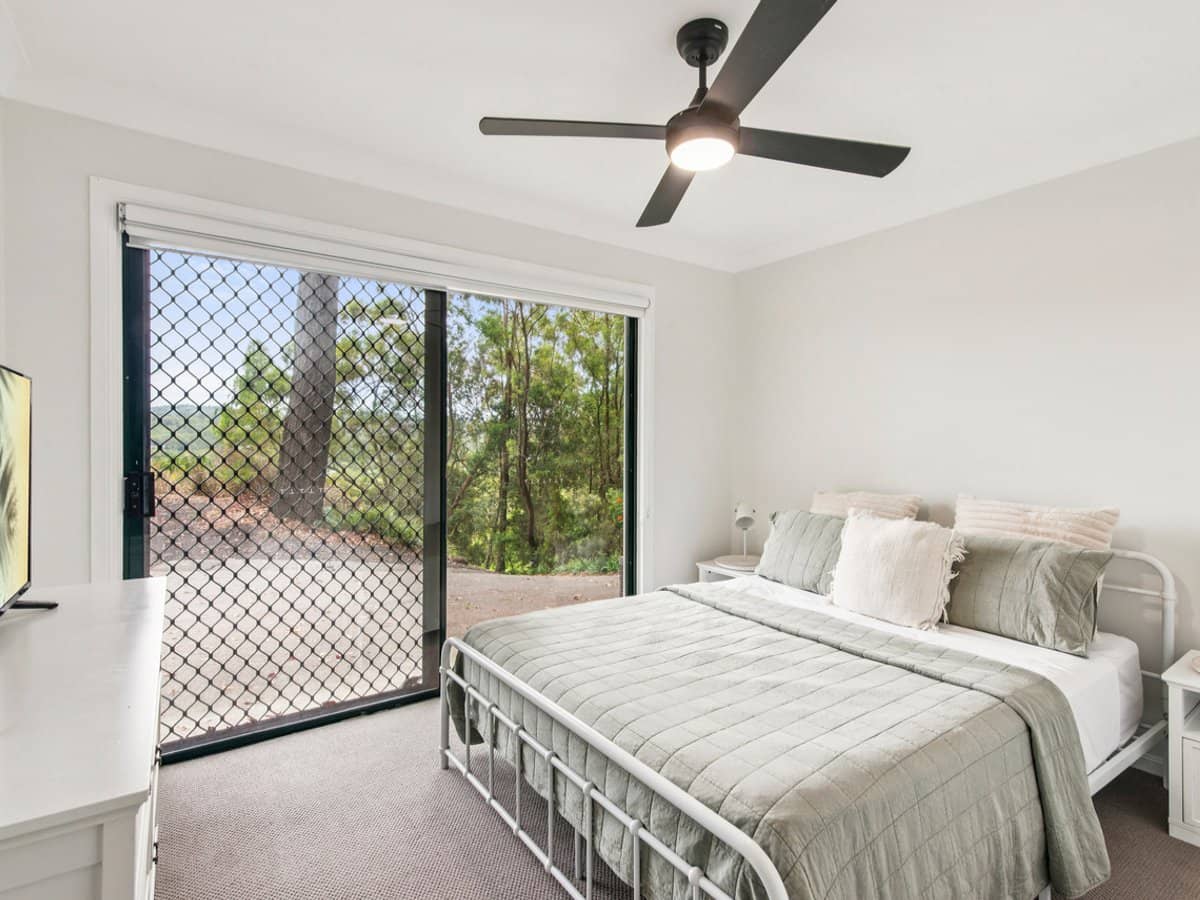 30 Jamberoo Court, TALLEBUDGERA - Thumbnail 13