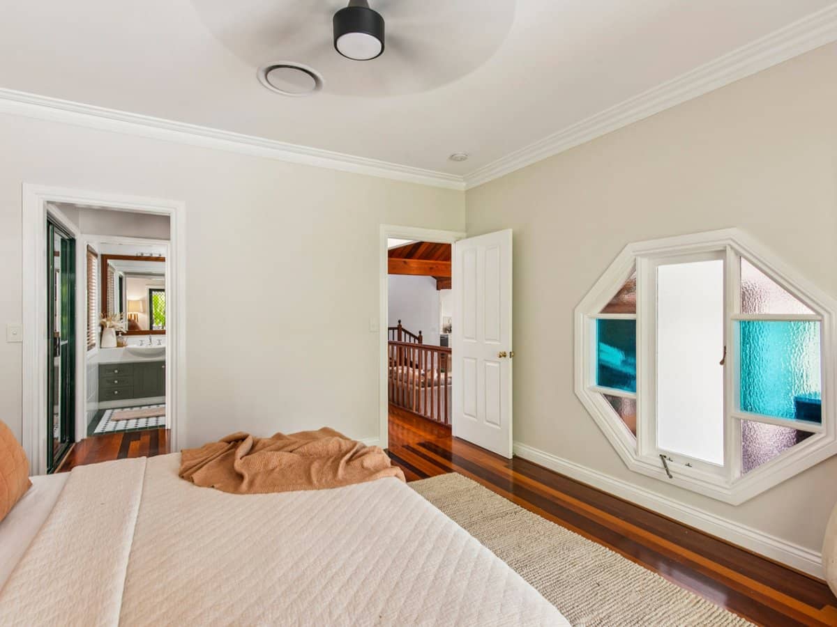 30 Jamberoo Court, TALLEBUDGERA - Thumbnail 14