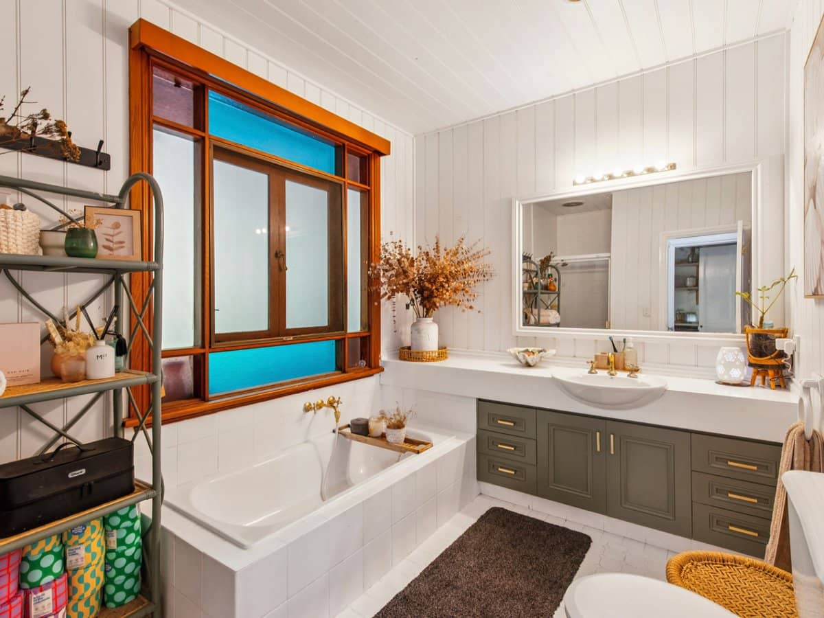 30 Jamberoo Court, TALLEBUDGERA - Thumbnail 24